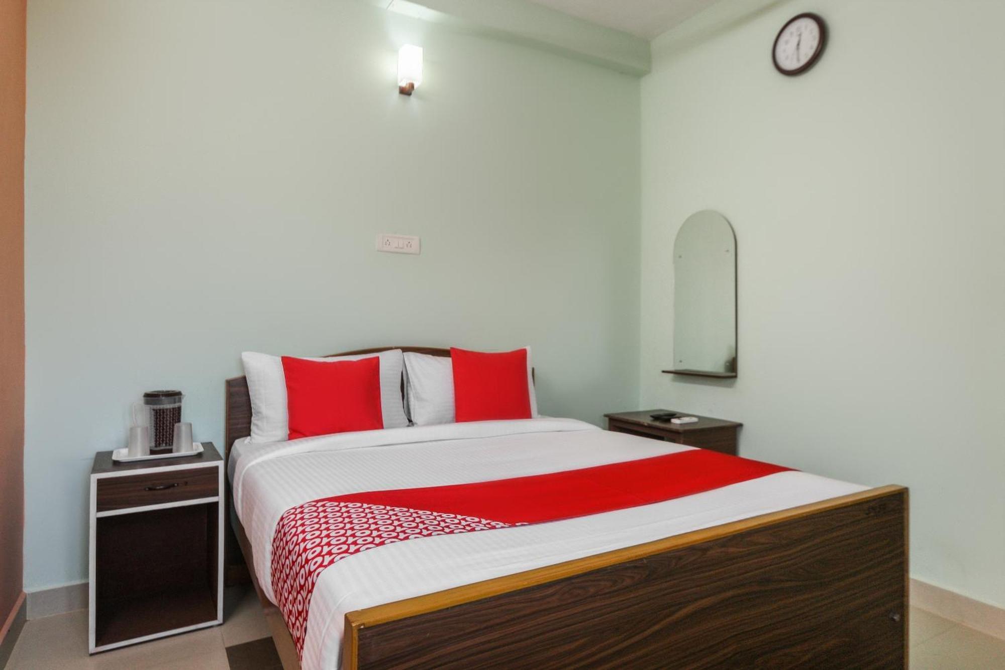 Oyo Modern Guest House Chennai Exterior foto
