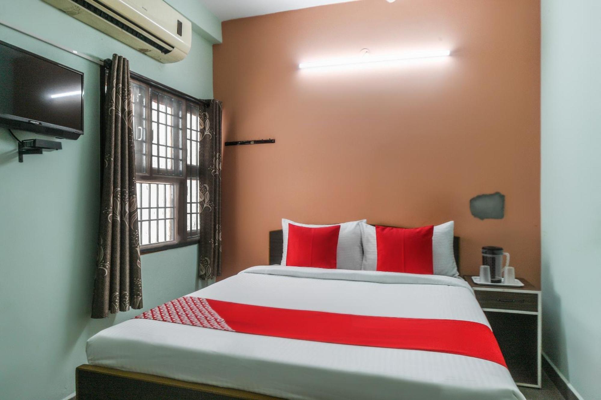 Oyo Modern Guest House Chennai Exterior foto